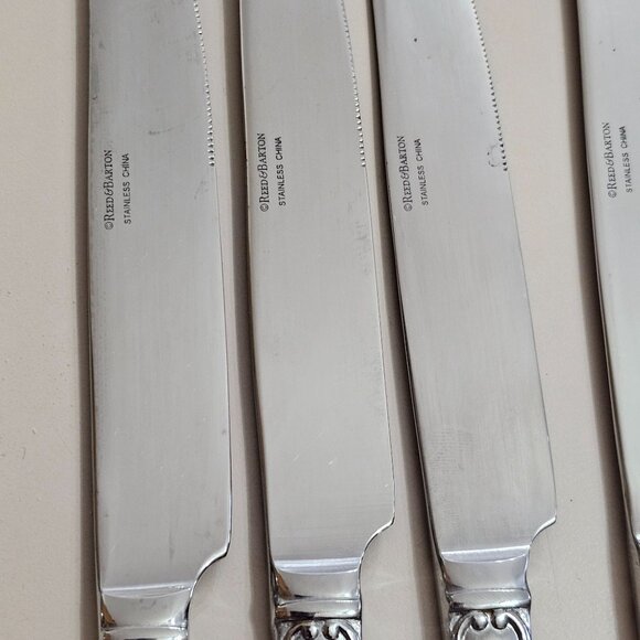 Reed Barton Flora Dinner Knives 10" set/4 stainless embossed flowers chintz - Picture 5 of 6